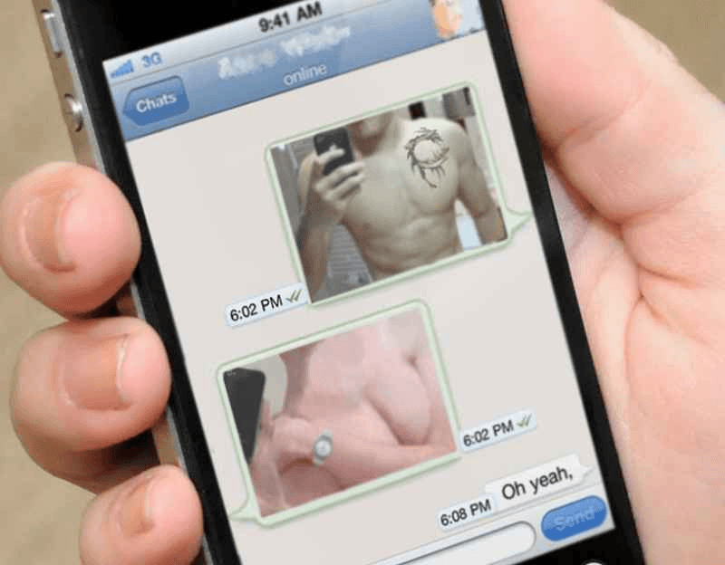 Online Sexting a man sending nudes